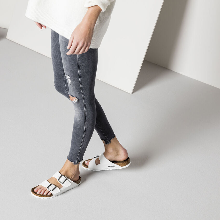 BIRKENSTOCK - ARIZONA 552681 - WHITE SANDALS